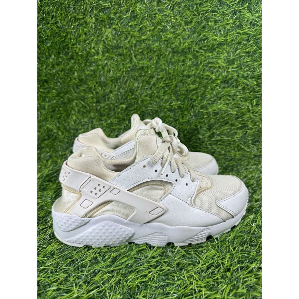 Nike Air Huarache Run Size 6 Women